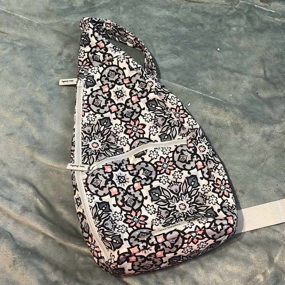 Vera Bradley sling bag